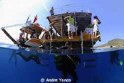 Divers at the end of a dive... Shot in Kas with D200 and ... by Andre Yanco 